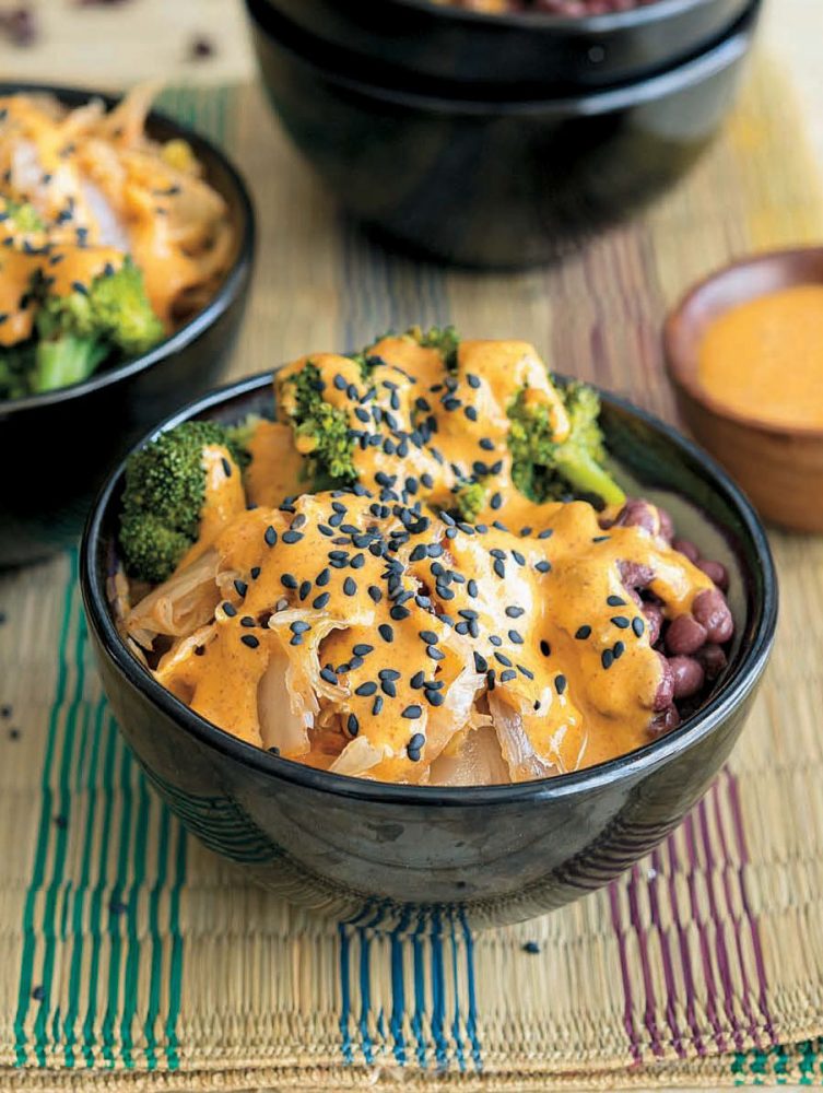 Vegan Kimchi Bowl With Red Curry Almond Sauce | juliehasson.com